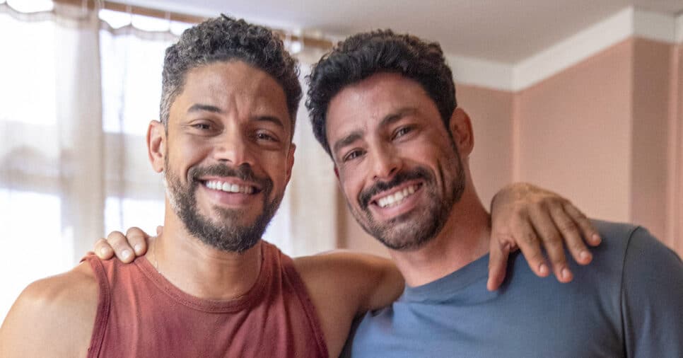 Paulo Lessa (Jonatas) e Cauã Reymond (Caio) em Terra e Paixão