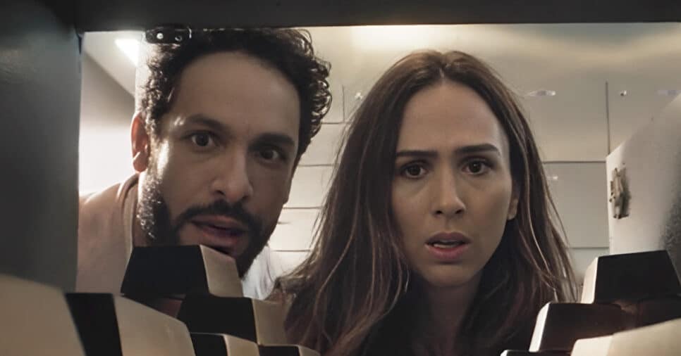 Rainer Cadete e Tatá Werneck em cena de Terra e Paixão