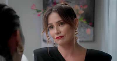 Deborah Secco como Lara em Elas por Elas
