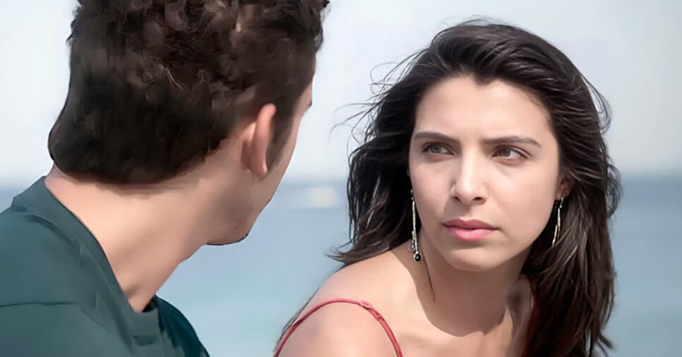 Filipe Bragança (Giovanni) e Rayssa Bratillieri (Isis) em Elas por Elas