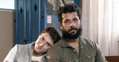 Kelvin (Diego Martins) e Ramiro (Amaury Lorenzo) em Terra e Paixão (Divulgação / Globo)