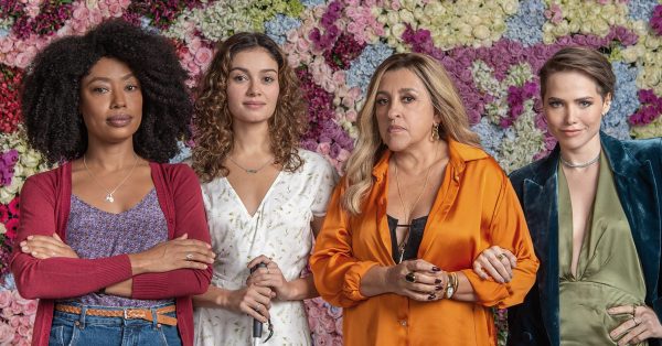 Mariana Nunes, Sophie Charlotte, Regina Casé e Letícia Colin em Todas as Flores