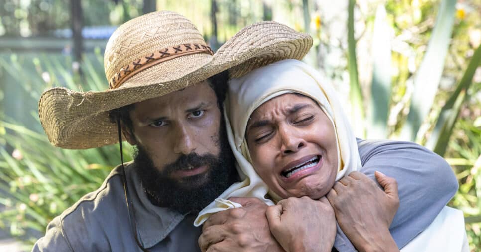 Amaury Lorenzo e Bárbara Reis em Terra e Paixão