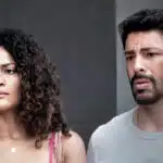 Aline (Bárbara Reis) e Caio (Cauã Reymond) em Terra e Paixão