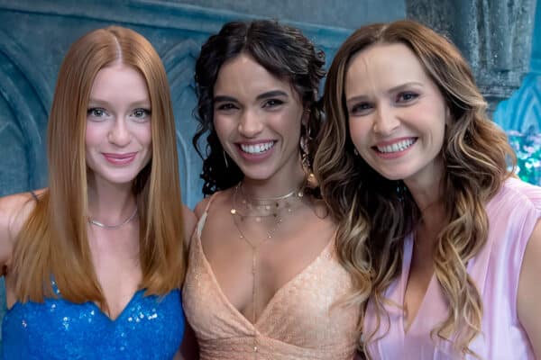 Marina Ruy Barbosa, Giovana Cordeiro e Fernanda Rodrigues em Fuzuê