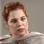 Isabel Teixeira como Helena em Elas por Elas