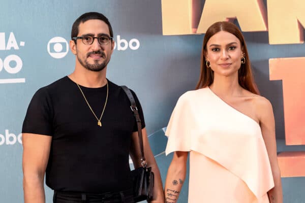 Renato Góes e Thaila Ayala em Família é Tudo