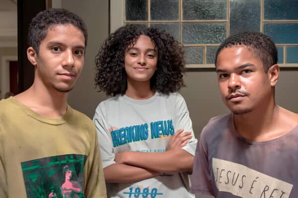 Gabriel Lima, Livia Silva e Juan Queiroz em Renascer