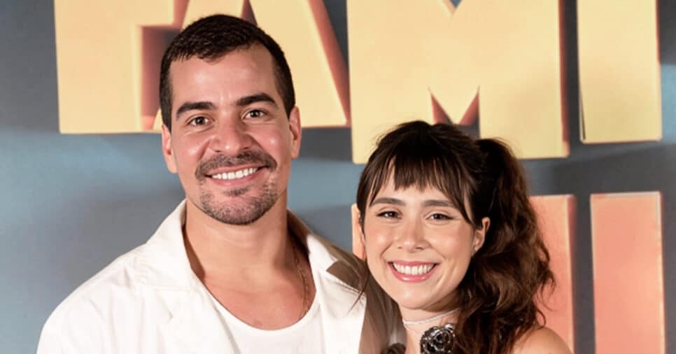 Thiago Martins e Daphne Bozaski em Família é Tudo