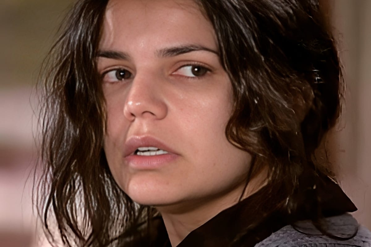 Nívea Stelmann como Alexandra em Alma Gêmea