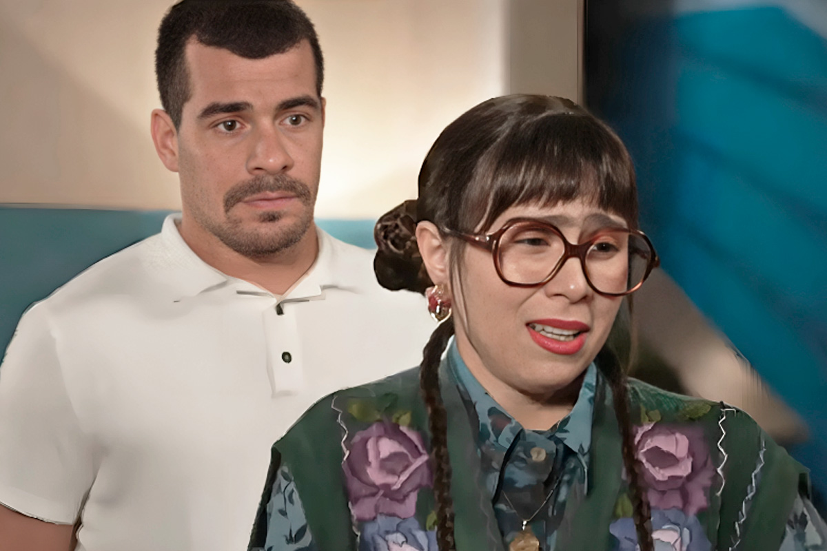 Júpiter (Thiago Martins) e Lupita (Daphne Bozaski) em Família é Tudo