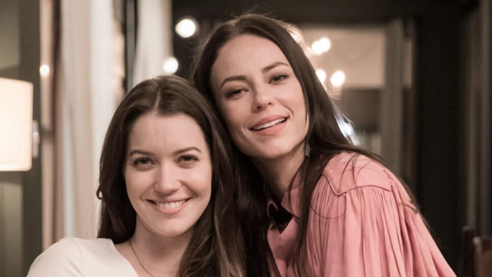 Nathalia Dill e Paolla Oliveira em A Dona do Pedaço