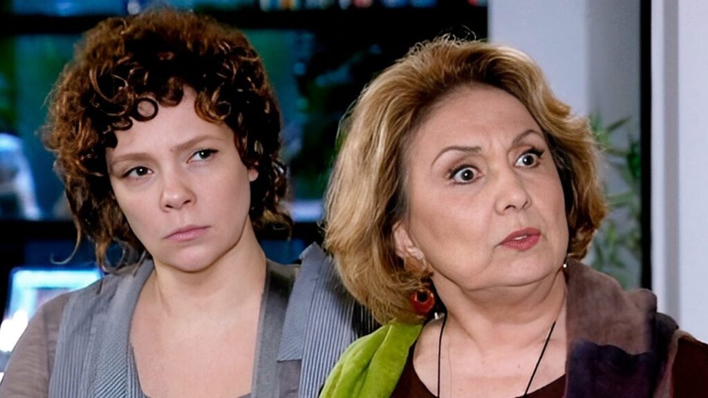 Thais de Campos e Eva Wilma em Fina Estampa