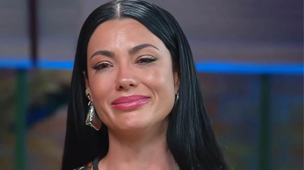 Rayane Figliuzzi em A Fazenda