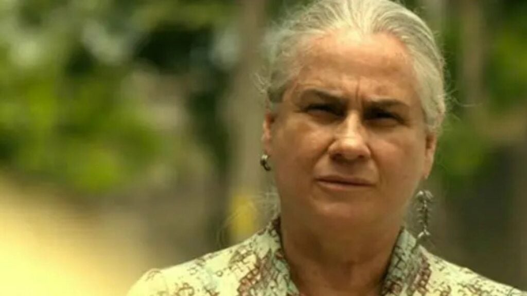 Que horas começa a novela Avenida Brasil hoje na Globo? (segunda, 06/07/2026)