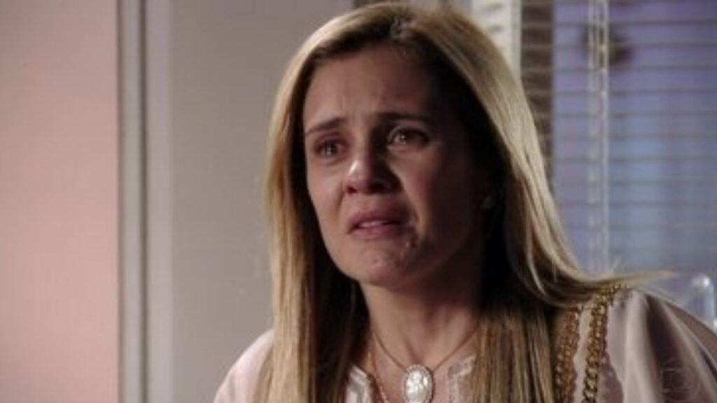 Que horas começa a novela Avenida Brasil hoje na Globo? (quinta, 06/08/2026)